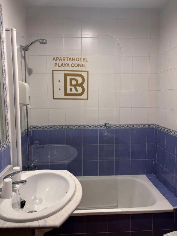 Apartahotel Playa Conil Conil De La Frontera Zewnętrze zdjęcie